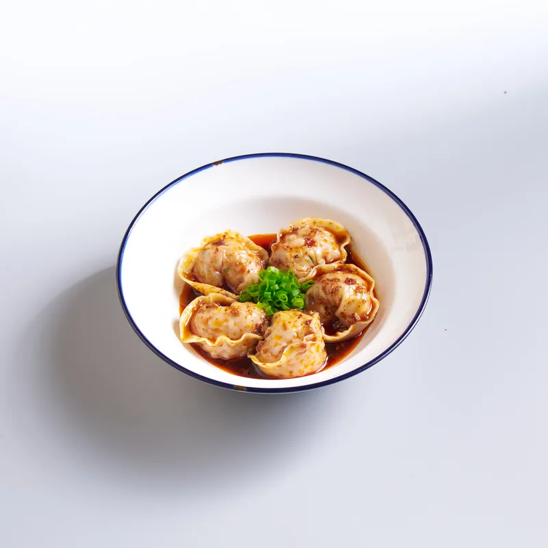 Red Hot Chilli Dumplings · 红油超大手