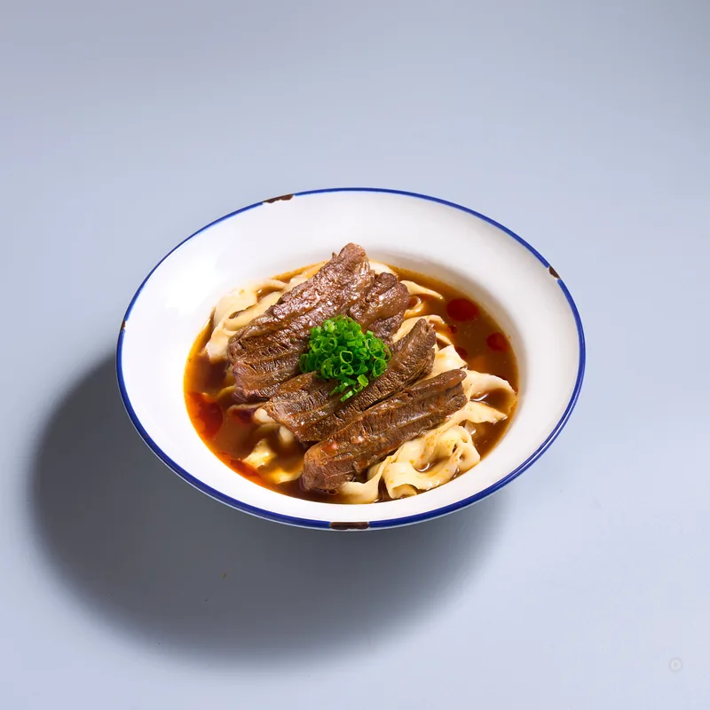 Taiwanese Beef Noodles · 红烧牛肉面