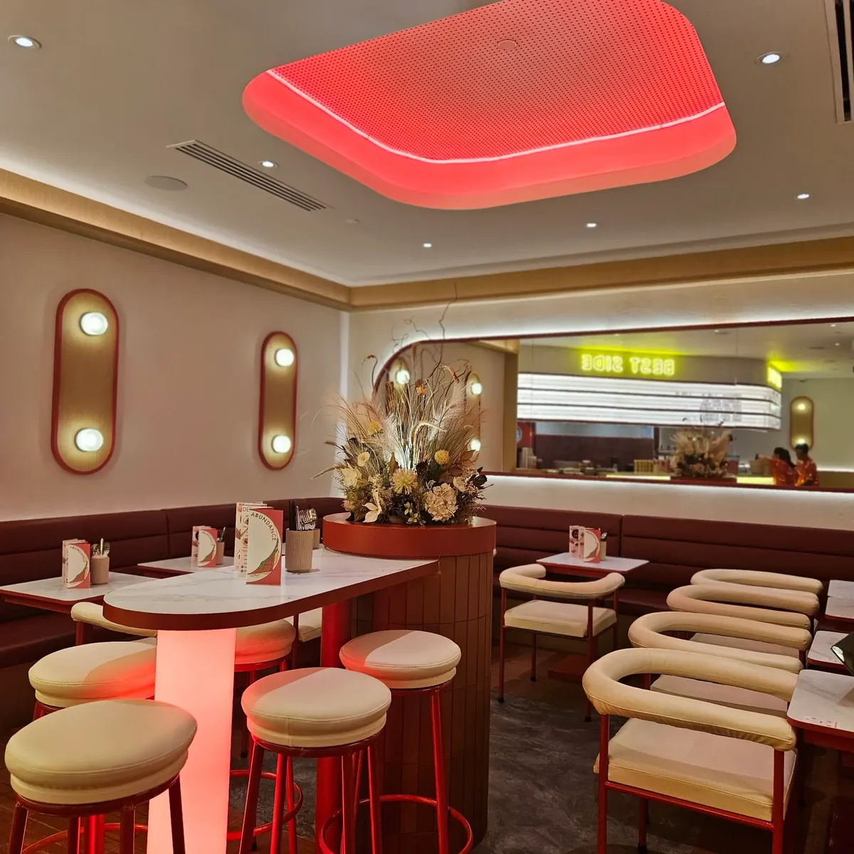 Abundance Century Square — XL oyster lu rou fan plating.